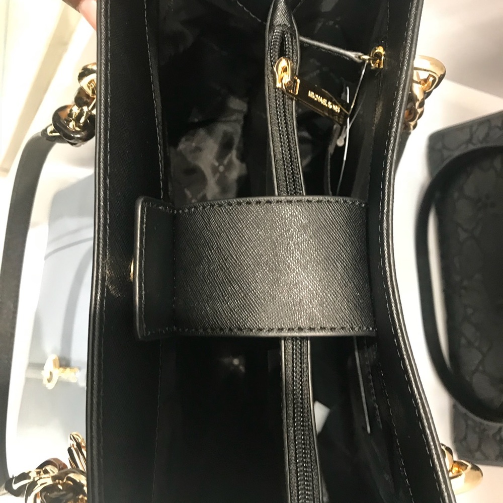 Michael Kors! Brand new with tagπ₯π₯π₯π₯π₯π₯π₯π₯ - Picture 2 of 8